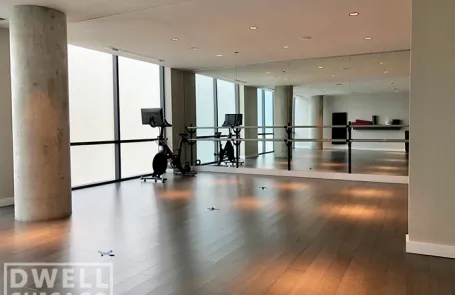 2 Bedroom Lincoln Park Apartment
