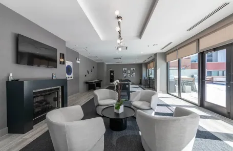 1 Bedroom Old Town Apartment