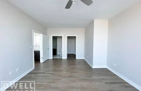 1 Bedroom West Loop Apartment