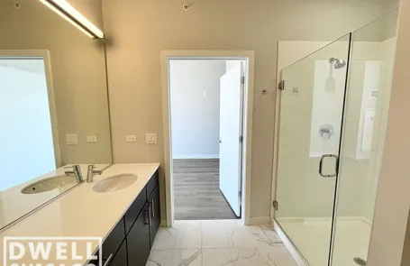 1 Bedroom West Loop Apartment