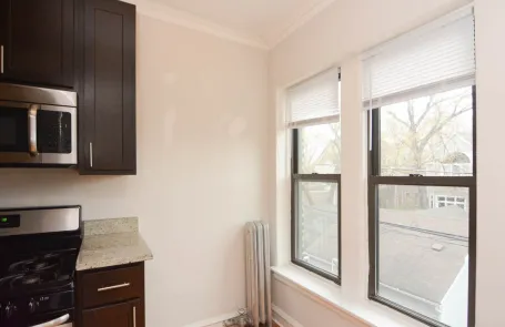 Studio Ravenswood Apartment