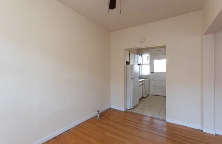 1 Bedroom Lakeview Apartment
