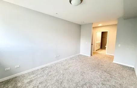 2 Bedroom Ravenswood Apartment