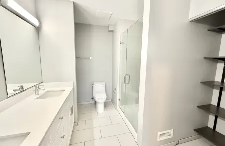 2 Bedroom Ravenswood Apartment