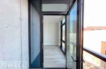 1 Bedroom West Loop Apartment