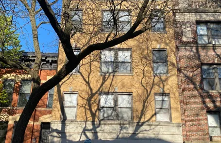 Studio Lincoln Park Apartment