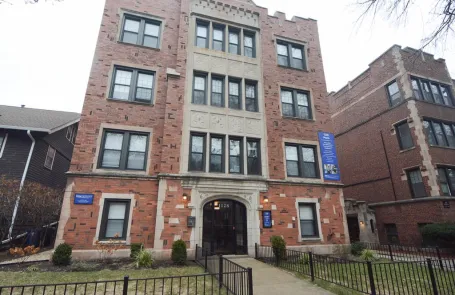 2 Bedroom Evanston Apartment