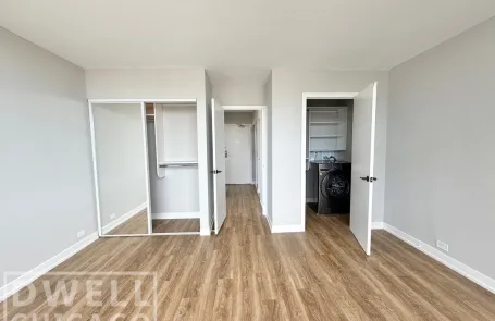 1 Bedroom Edgewater Apartment