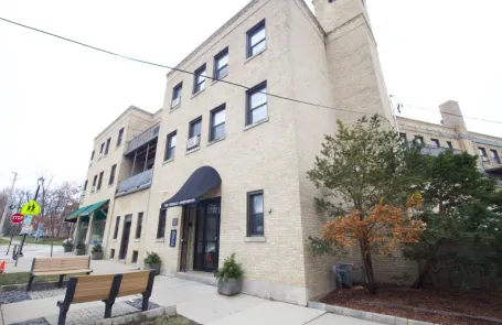 1 Bedroom Highland Park Apartment