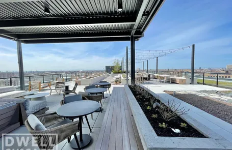 2 Bedroom West Loop Apartment