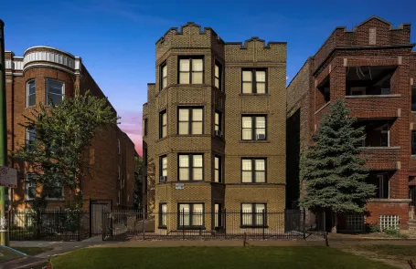 2 Bedroom Woodlawn Apartment