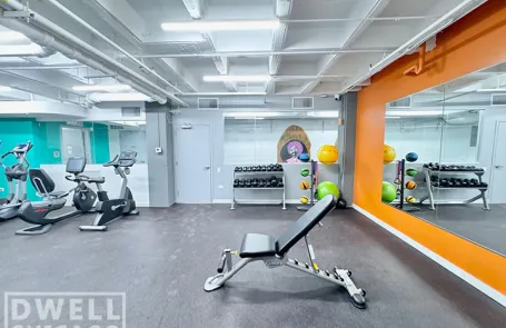 Studio Uptown Apartment