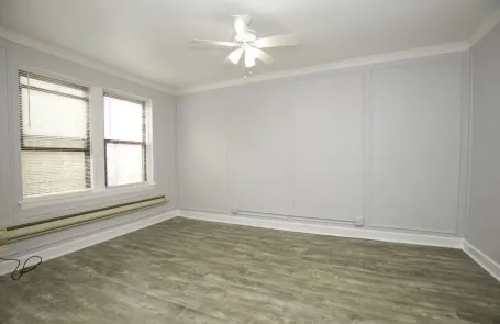 Studio Sheridan Park Apartment