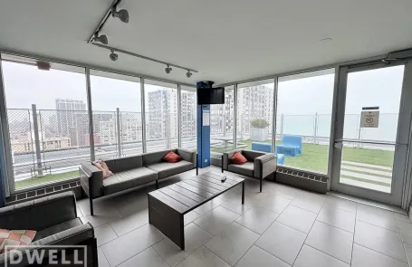 1 Bedroom Edgewater Apartment