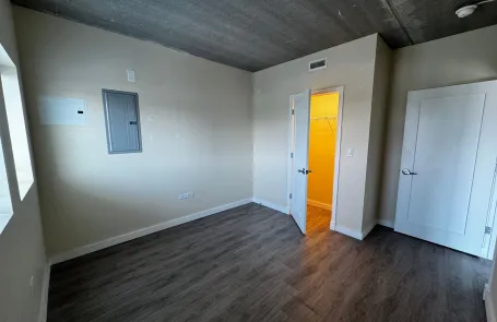 2 Bedroom Rogers Park Apartment