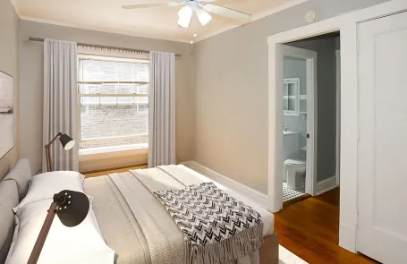 Studio Logan Square Apartment