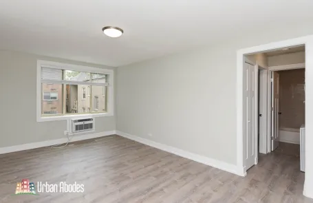 1 Bedroom Lakeview Apartment