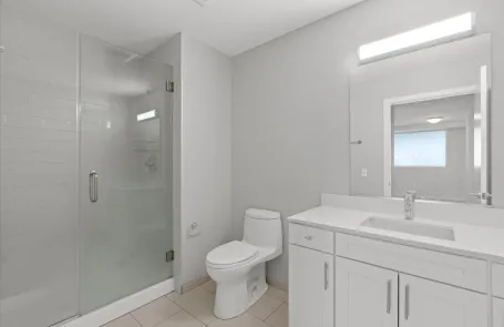 2 Bedroom Ravenswood Apartment