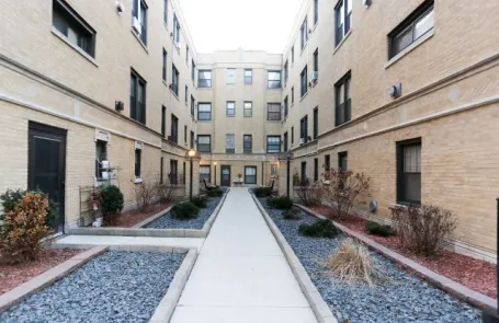 Studio Lakeview Apartment