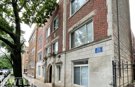 Studio Rogers Park Apartment