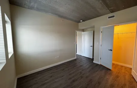2 Bedroom Rogers Park Apartment