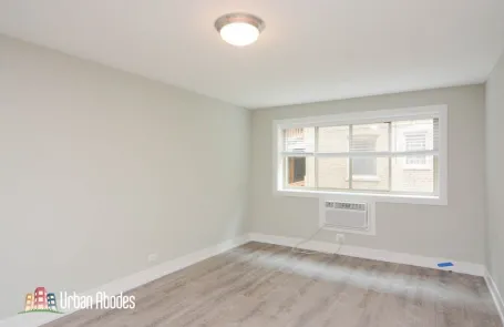 1 Bedroom Lakeview Apartment