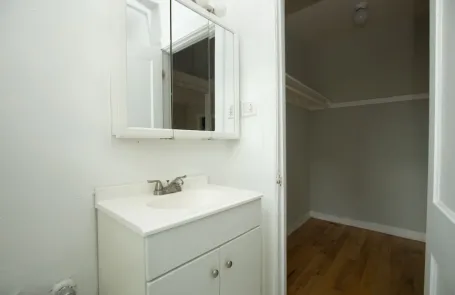 Studio Lakeview Apartment