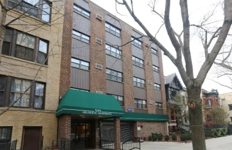 1 Bedroom Lincoln Park Condo