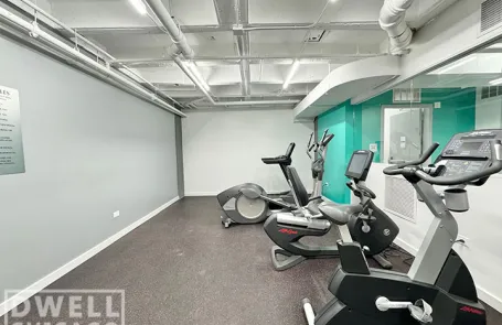 Studio Uptown Apartment