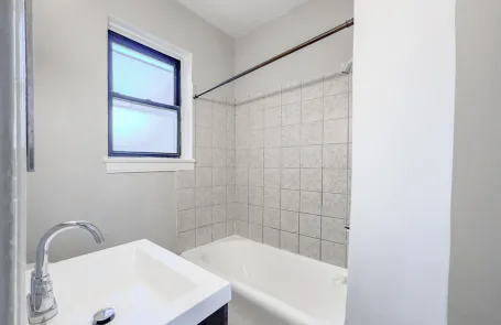 1 Bedroom Ravenswood Apartment