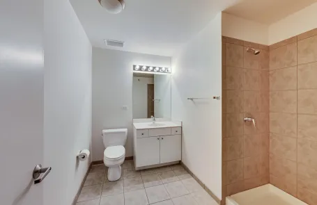 2 Bedroom Chicago Loop Apartment