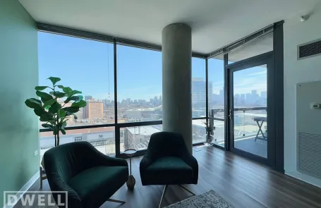 1 Bedroom Lincoln Park Apartment