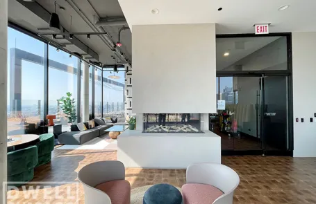 1 Bedroom West Loop Apartment