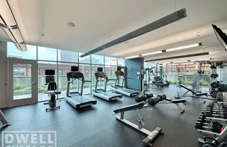 1 Bedroom Lakeview Apartment