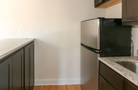 Studio Ravenswood Apartment