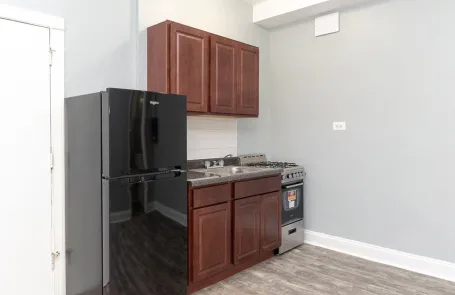 Studio Sheridan Park Apartment