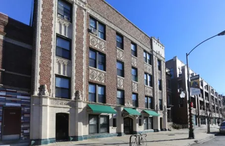 Studio Ravenswood Apartment