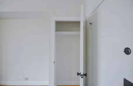 Studio Ravenswood Apartment