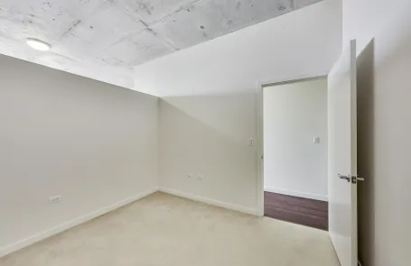 2 Bedroom Chicago Loop Apartment