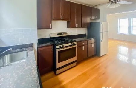 1 Bedroom Ravenswood Apartment