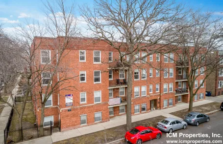 1 Bedroom Lincoln Square Apartment