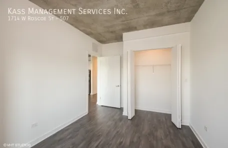 1 Bedroom Lakeview Apartment