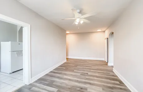 1 Bedroom Ravenswood Apartment