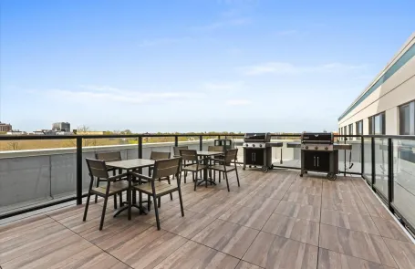 2 Bedroom Ravenswood Apartment