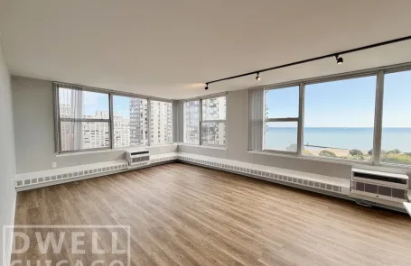 1 Bedroom Edgewater Apartment