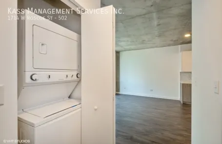 1 Bedroom Lakeview Apartment