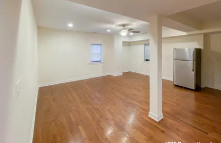 3 Bedroom Ravenswood Apartment
