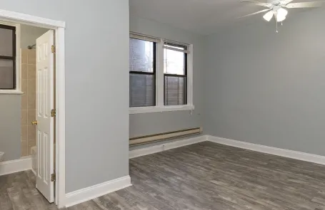 Studio Sheridan Park Apartment