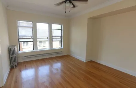 Studio Ravenswood Apartment