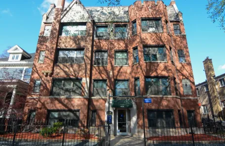 Studio Ravenswood Apartment